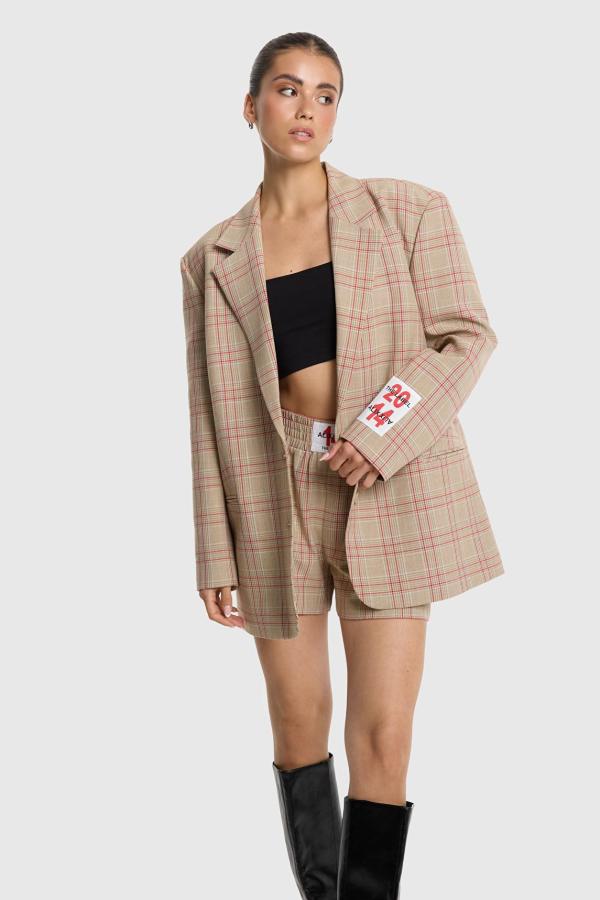 Sporty_check_short