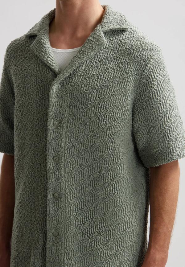 Steph_resort_shirt_2