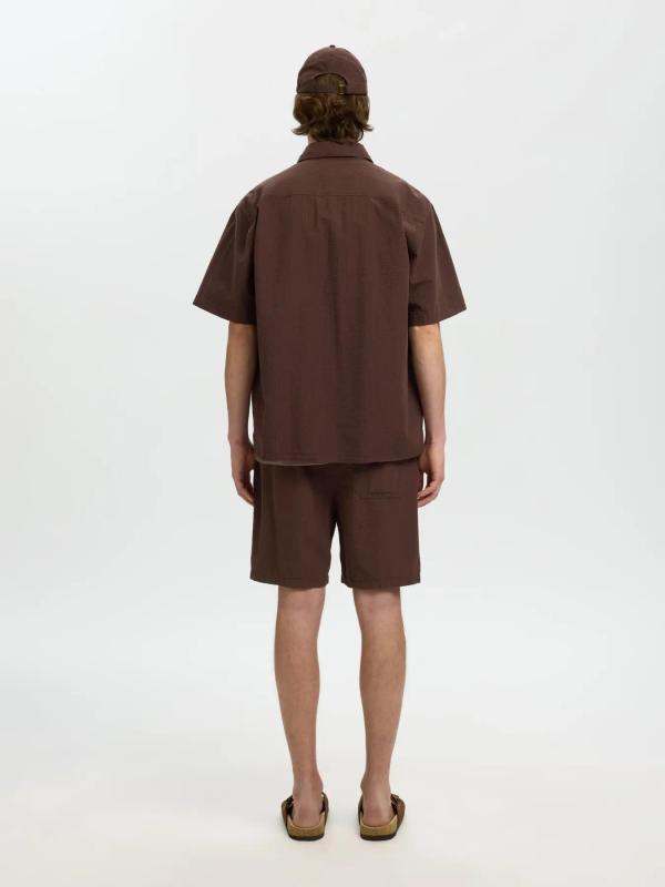 Stuart_seersucker_shirt_bruin_3
