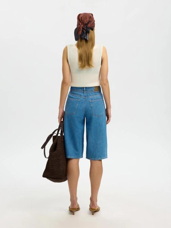 Tenna_bermuda_denim_short_blue_3