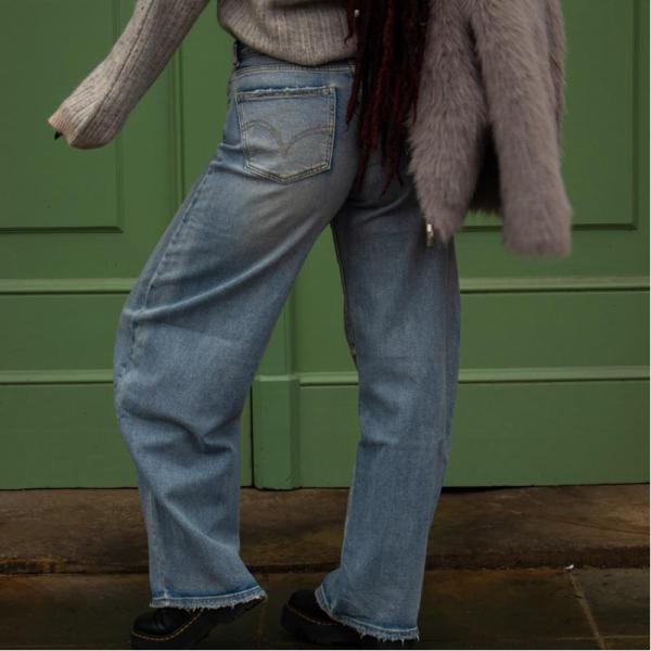 W3932_Barrel_damaged_blue_2