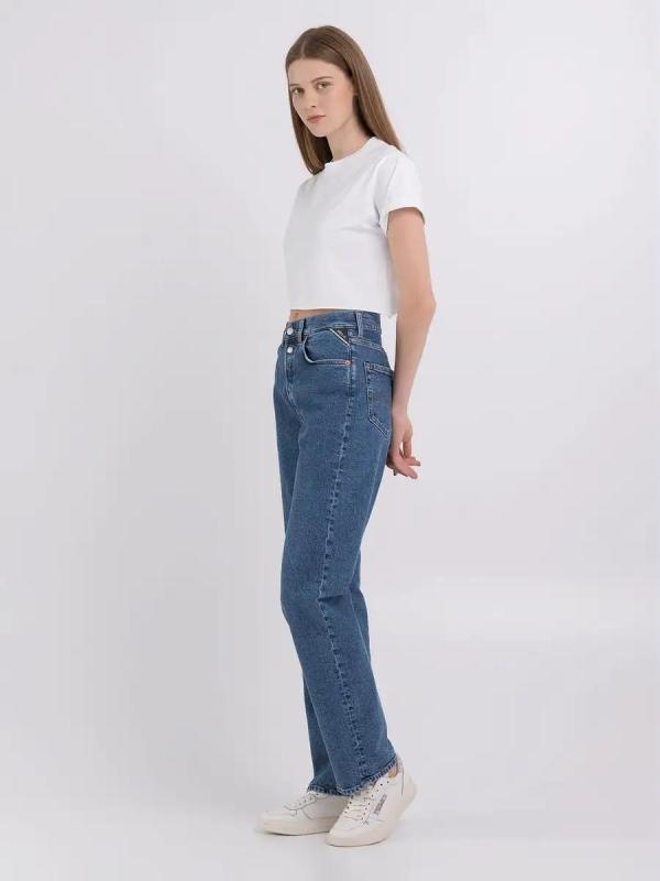 W9Z1_straight_fit_jeans_1