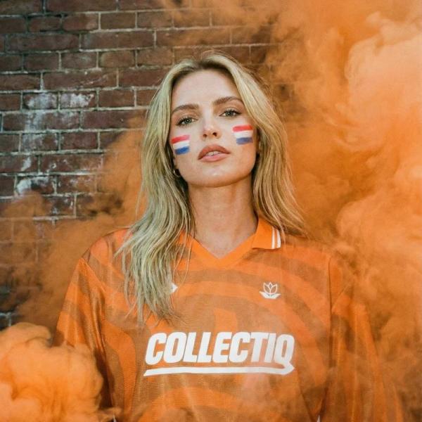 Wavy_petal_soccer_jersey___oranhr_1