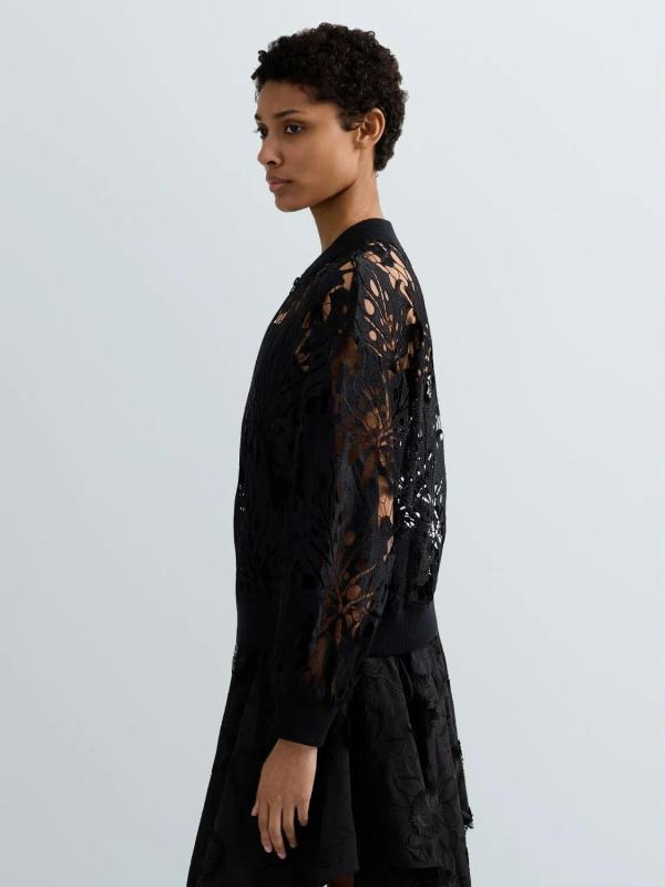 Zip_up_sweater_with_lace_zwart_3