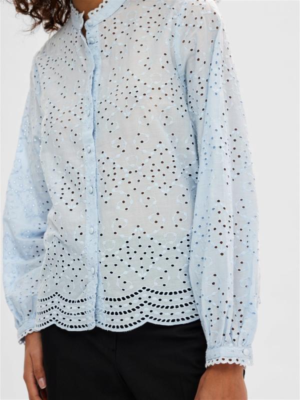 blue_embroidery_blouse_2