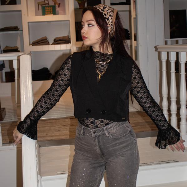 cropped_gilet_zwart_2