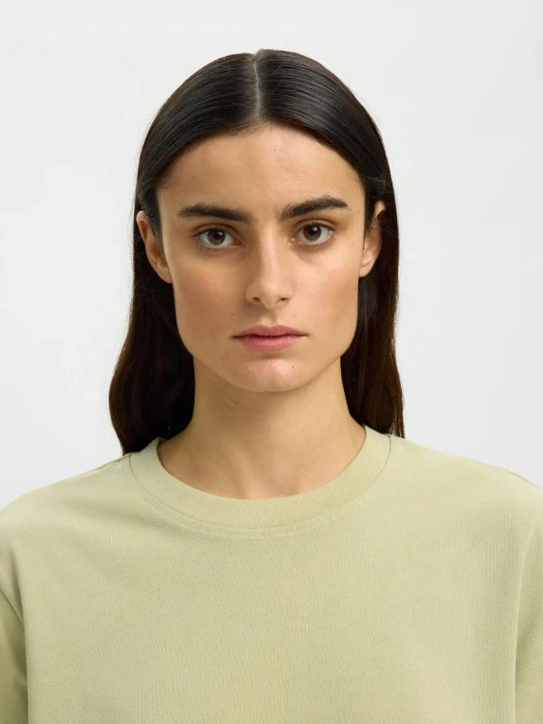 essential_boxy_tee_lint_3