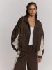 Annie_sporty_jack_brown_1